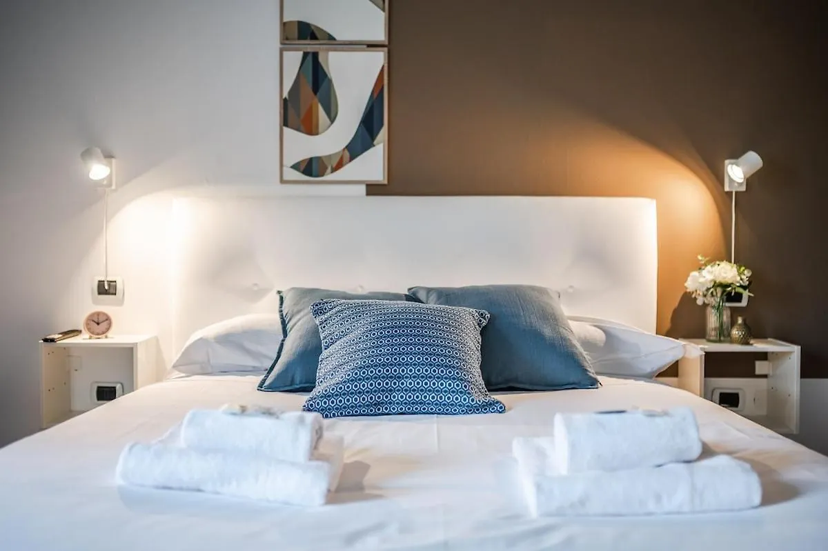 Harmony - Hot Tub & Garage Apartment Verona