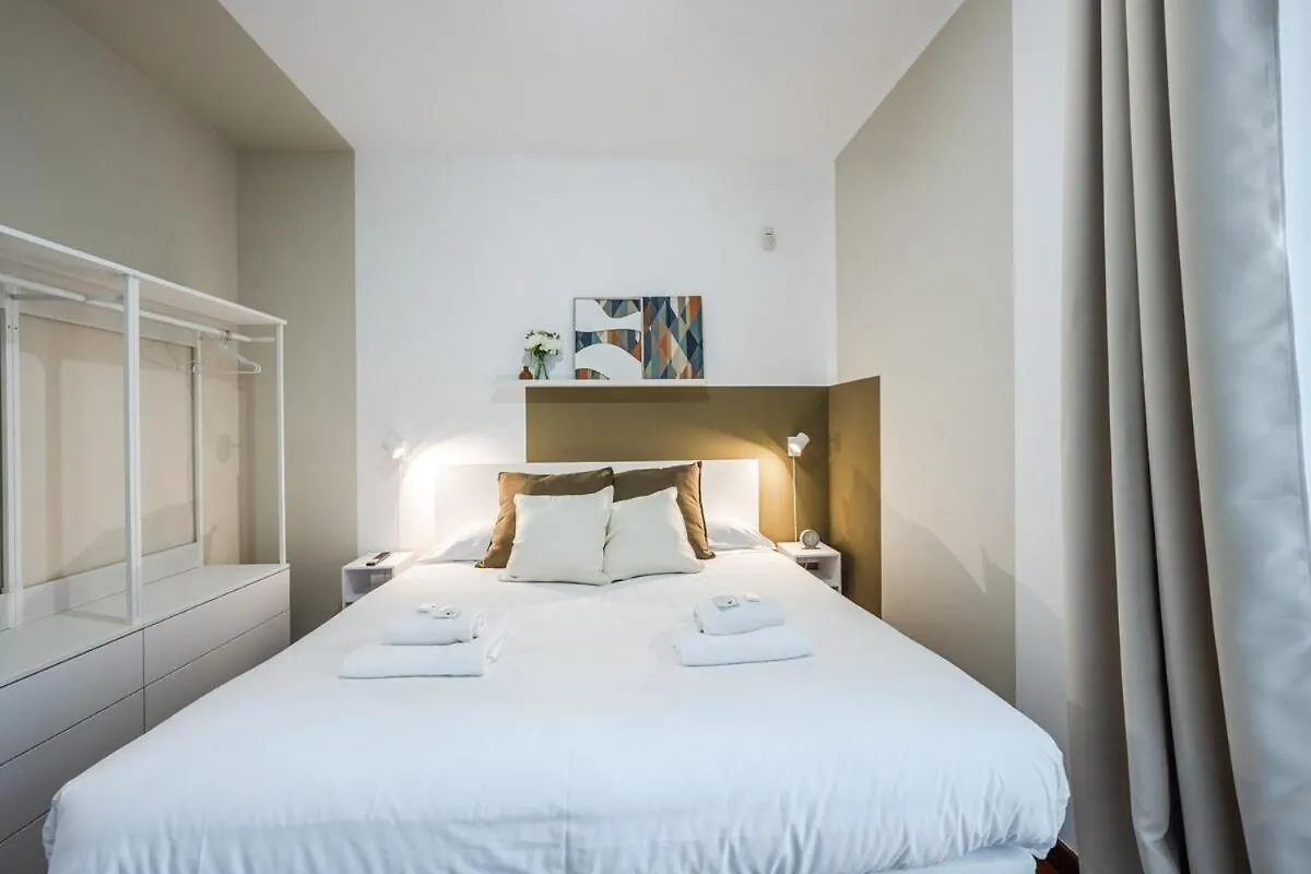 Harmony - Hot Tub & Garage Apartment Verona 0*,  Italy