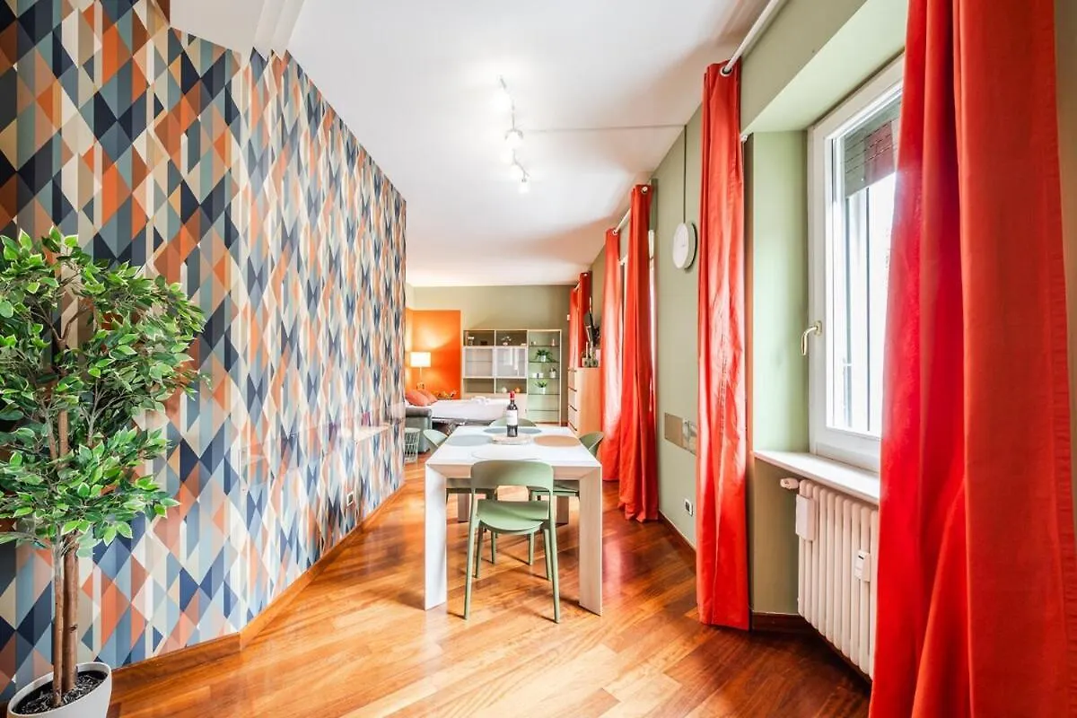 Harmony - Hot Tub & Garage Apartment Verona